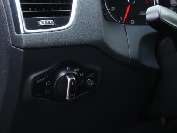 Audi Q5 I (8R) Рестайлинг с пробегом 2013 года, цена 1 750 000 рублей, 178513 км, внедорожник, Автокод Объявления