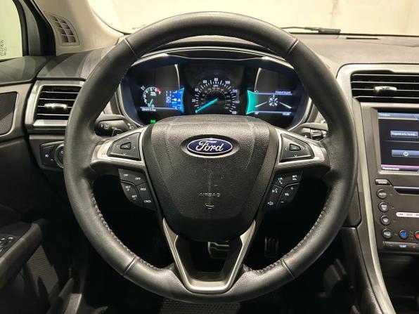 Ford Fusion (North America) II с пробегом 2016 года, цена 899 000 рублей, 254505 км, седан, Автокод Объявления