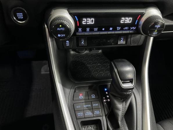 Toyota RAV4 V (XA50) с пробегом 2021 года, цена 3 290 000 рублей, 86579 км, внедорожник, Автокод Объявления