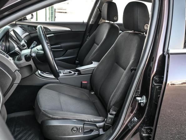 Opel Insignia I Рестайлинг с пробегом 2014 года, цена 894 000 рублей, 247949 км, универсал, Автокод Объявления