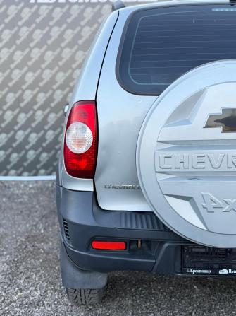 Chevrolet Niva I Рестайлинг с пробегом 2014 года, цена 570 000 рублей, 95750 км, внедорожник, Автокод Объявления