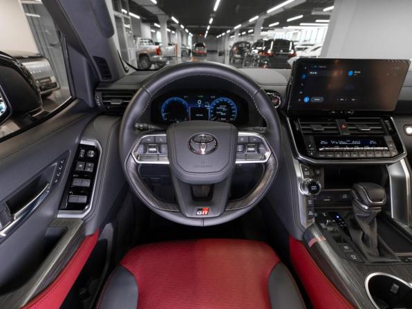 Toyota Land Cruiser 300 Series с пробегом 2025 года, цена 14 400 000 рублей, 90 км, внедорожник, Автокод Объявления