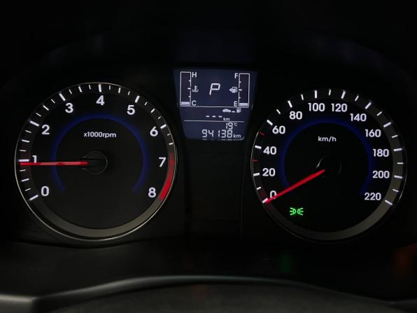 Hyundai Solaris I Рестайлинг с пробегом 2015 года, цена 1 190 000 рублей, 93855 км, хэтчбек, Автокод Объявления