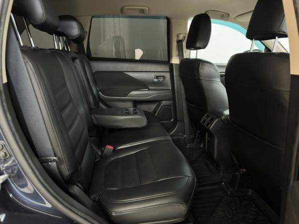Mitsubishi Outlander III Рестайлинг 3 с пробегом 2019 года, цена 2 250 000 рублей, 142082 км, внедорожник, Автокод Объявления
