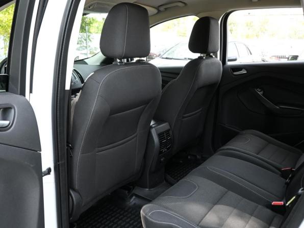 Ford Kuga II с пробегом 2015 года, цена 1 422 000 рублей, 111327 км, внедорожник, Автокод Объявления