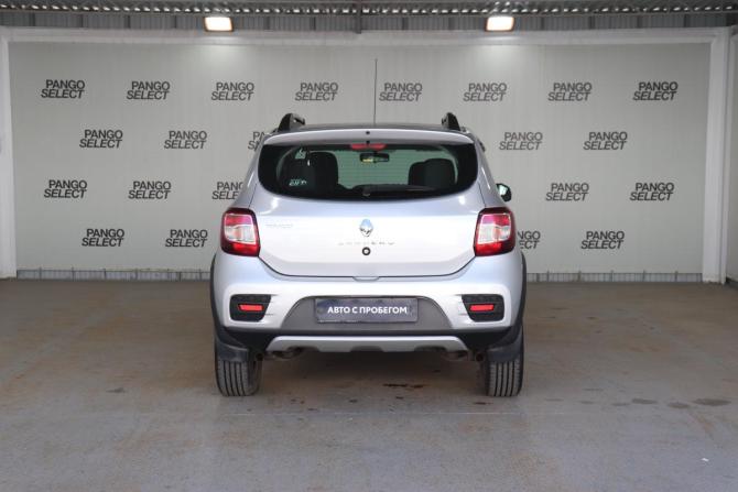 Renault Sandero II Рестайлинг с пробегом 2018 года, цена 1 311 000 рублей, 45123 км, хэтчбек, Автокод Объявления