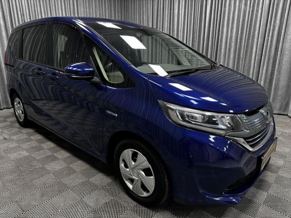 Honda Freed II с пробегом 2018 года, цена 1 600 000 рублей, 157574 км, компактвэн, Автокод Объявления