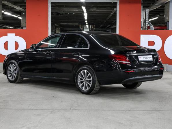 Mercedes-Benz E-Класс V (W213 S213 C238) с пробегом 2019 года, цена 1 998 000 рублей, 235289 км, седан, Автокод Объявления