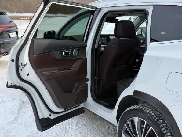 Chery Tiggo 8 Pro Plug-in Hybrid с пробегом 2023 года, цена 2 625 000 рублей, 17161 км, внедорожник, Автокод Объявления