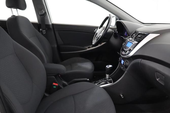Hyundai Solaris I с пробегом 2014 года, цена 869 000 рублей, 122000 км, хэтчбек, Автокод Объявления