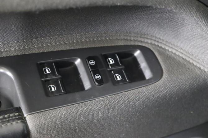 Volkswagen Touareg I Рестайлинг с пробегом 2008 года, цена 979 990 рублей, 320329 км, внедорожник, Автокод Объявления