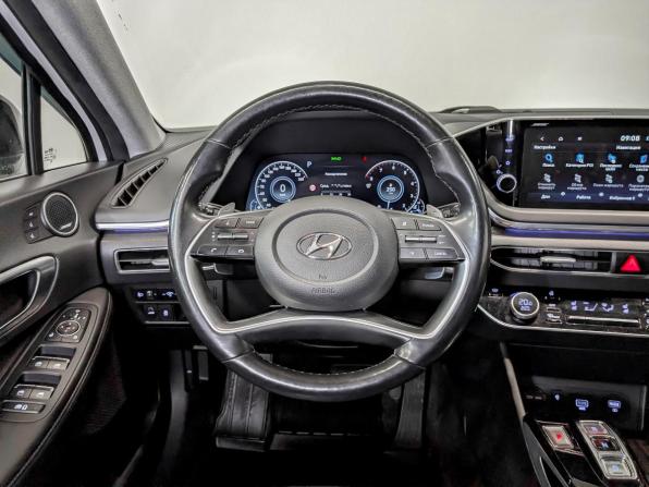 Hyundai Sonata VIII (DN8) с пробегом 2022 года, цена 2 490 000 рублей, 107943 км, седан, Автокод Объявления