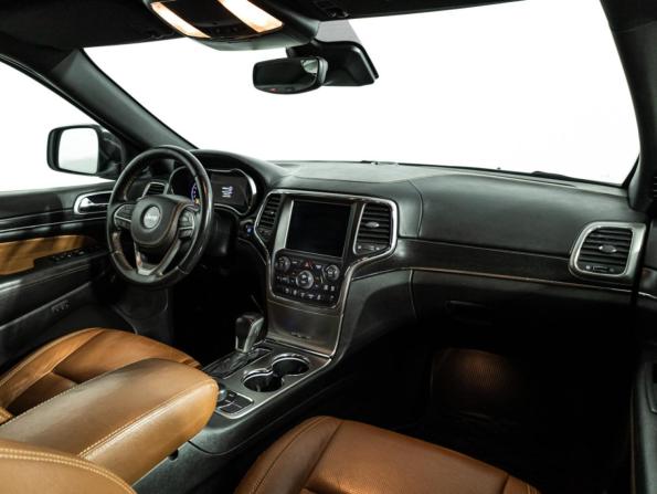 Jeep Grand Cherokee IV (WK2) Рестайлинг с пробегом 2017 года, цена 3 099 585 рублей, 161000 км, внедорожник, Автокод Объявления