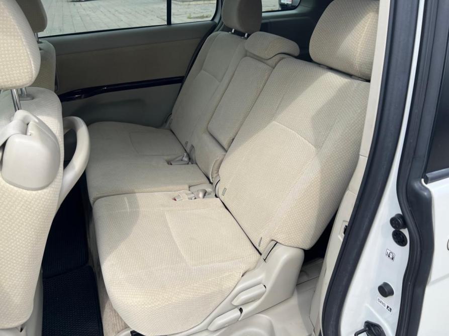 Toyota ISis I Рестайлинг Стерлитамак  - изображение 12