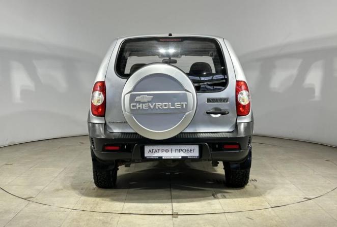 Chevrolet Niva I Рестайлинг с пробегом 2009 года, цена 415 000 рублей, 180842 км, внедорожник, Автокод Объявления
