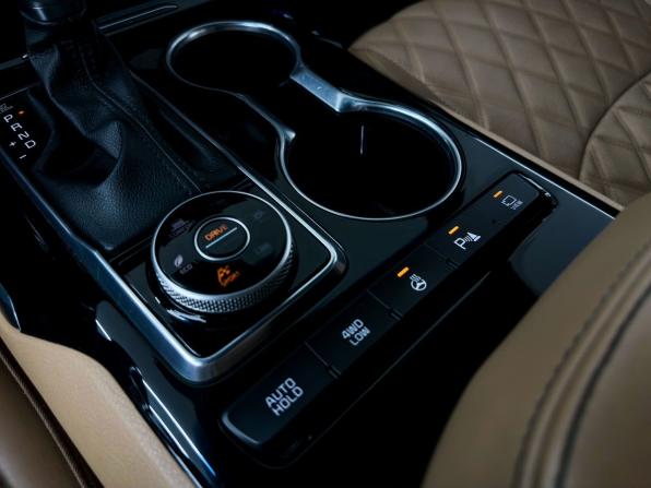 Kia Mohave I Рестайлинг 2 с пробегом 2019 года, цена 3 900 000 рублей, 160318 км, внедорожник, Автокод Объявления