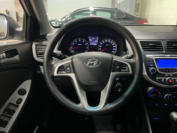 Hyundai Solaris I с пробегом 2011 года, цена 680 000 рублей, 131497 км, хэтчбек, Автокод Объявления