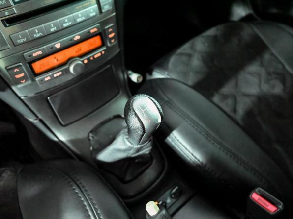 Toyota Avensis II с пробегом 2005 года, цена 550 000 рублей, 306579 км, седан, Автокод Объявления
