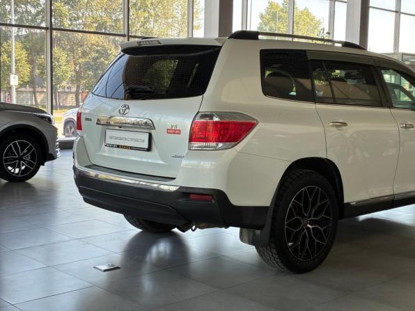 Toyota Highlander II (XU40) Рестайлинг с пробегом 2011 года, цена 1 725 000 рублей, 210000 км, внедорожник, Автокод Объявления