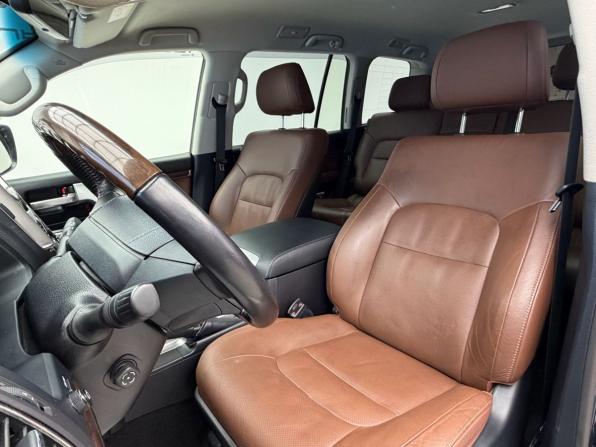 Toyota Land Cruiser 200 Series Рестайлинг 2 с пробегом 2020 года, цена 8 489 000 рублей, 55382 км, внедорожник, Автокод Объявления