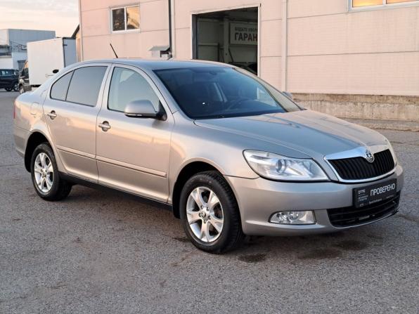 Skoda Octavia II (A5) Рестайлинг с пробегом 2011 года, цена 600 000 рублей, 156755 км, лифтбек, Автокод Объявления