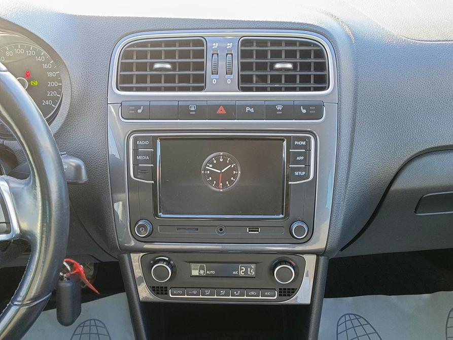 Volkswagen Polo V Рестайлинг Тюмень  - изображение 18