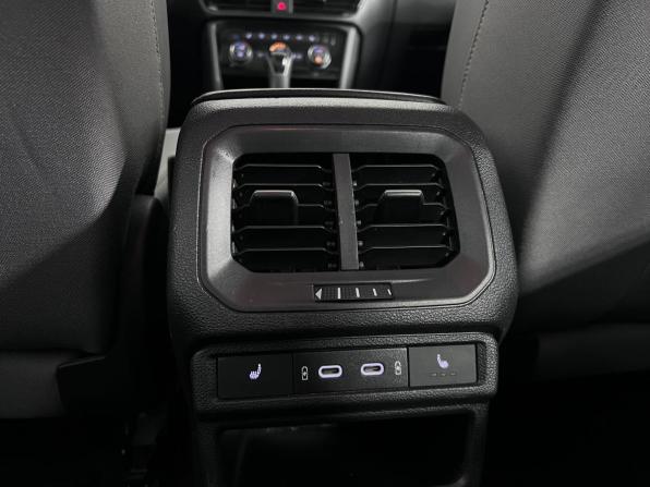 Volkswagen Taos I с пробегом 2022 года, цена 2 327 000 рублей, 95272 км, внедорожник, Автокод Объявления