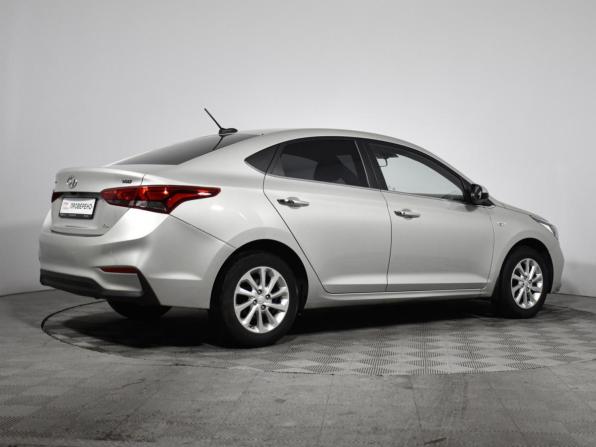 Hyundai Solaris II с пробегом 2020 года, цена 1 379 000 рублей, 124106 км, седан, Автокод Объявления