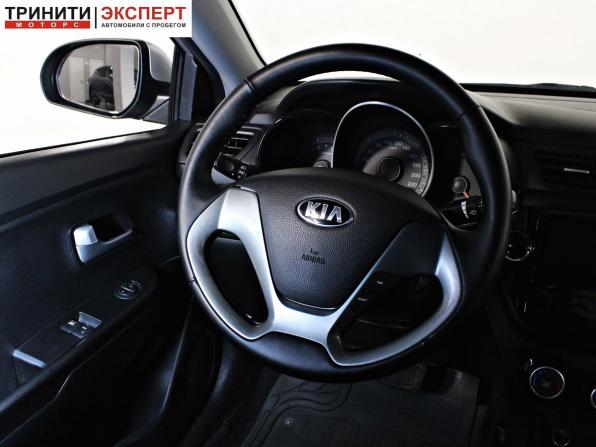 Kia Rio III Рестайлинг с пробегом 2015 года, цена 997 000 рублей, 146306 км, седан, Автокод Объявления