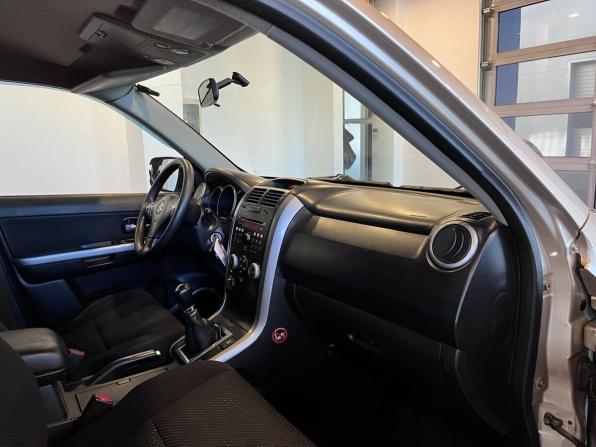 Suzuki Grand Vitara II с пробегом 2005 года, цена 680 000 рублей, 264781 км, внедорожник, Автокод Объявления