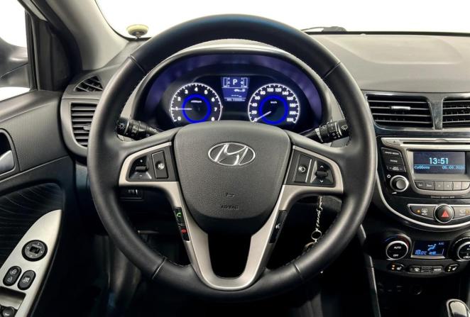 Hyundai Solaris I Рестайлинг с пробегом 2015 года, цена 1 260 000 рублей, 113325 км, седан, Автокод Объявления