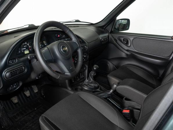 Chevrolet Niva I Рестайлинг с пробегом 2018 года, цена 834 000 рублей, 69000 км, внедорожник, Автокод Объявления