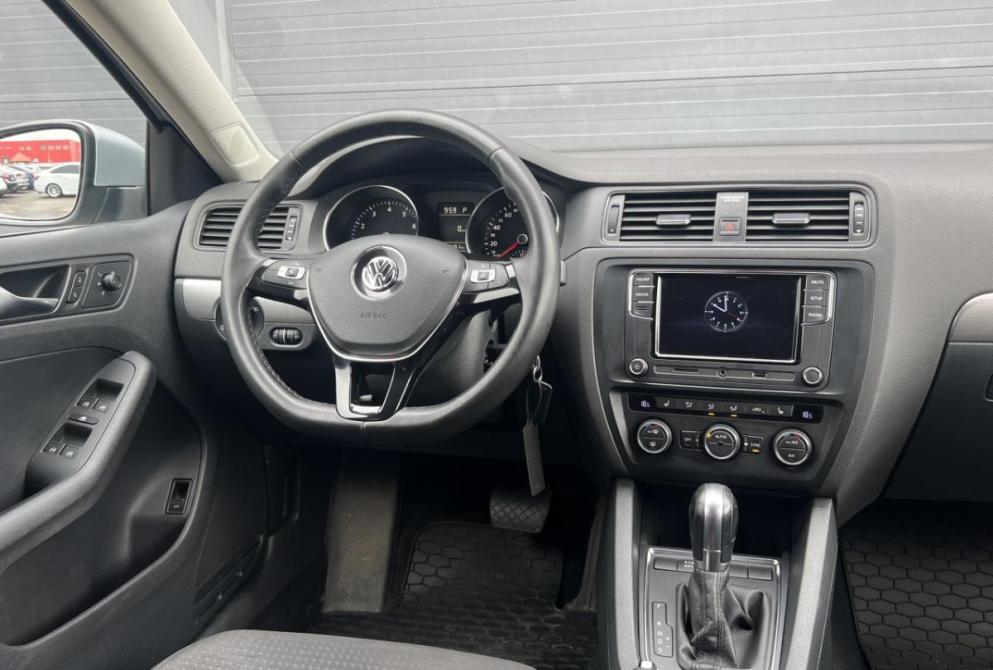 Volkswagen Jetta VI Красноярск  - изображение 15