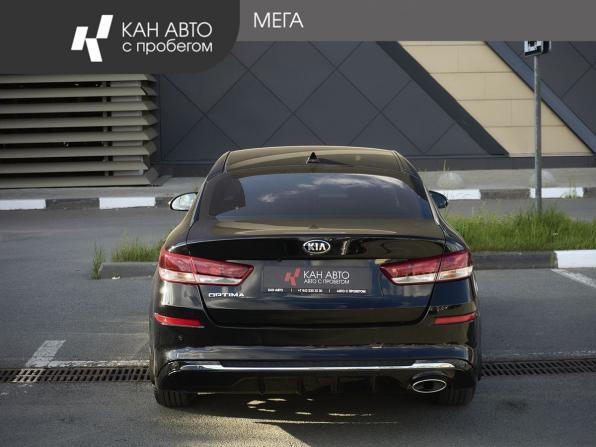 Kia Optima IV Рестайлинг с пробегом 2018 года, цена 1 748 000 рублей, 161900 км, седан, Автокод Объявления