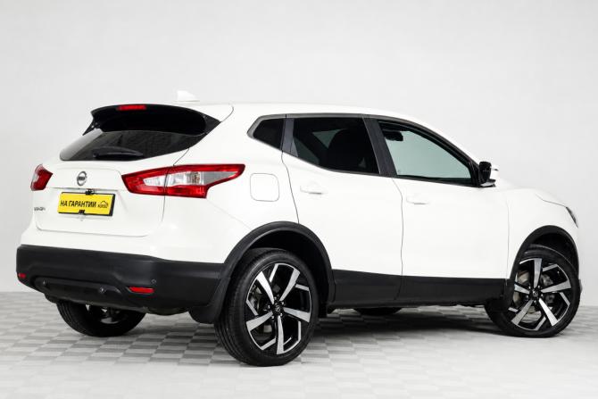 Nissan Qashqai II с пробегом 2018 года, цена 1 799 000 рублей, 60067 км, внедорожник, Автокод Объявления