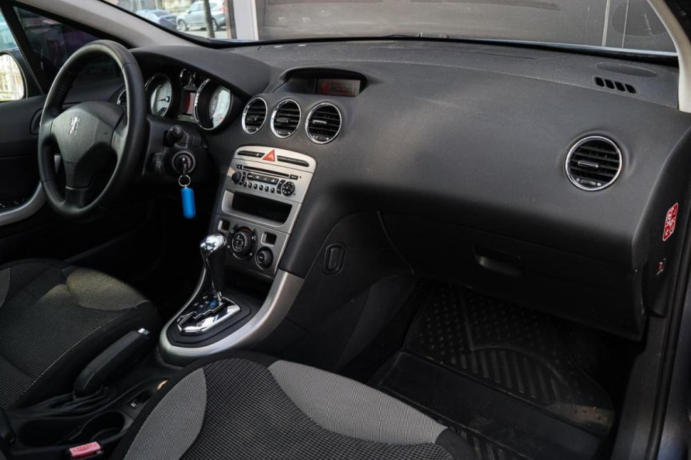 Peugeot 308 I Москва  - изображение 7