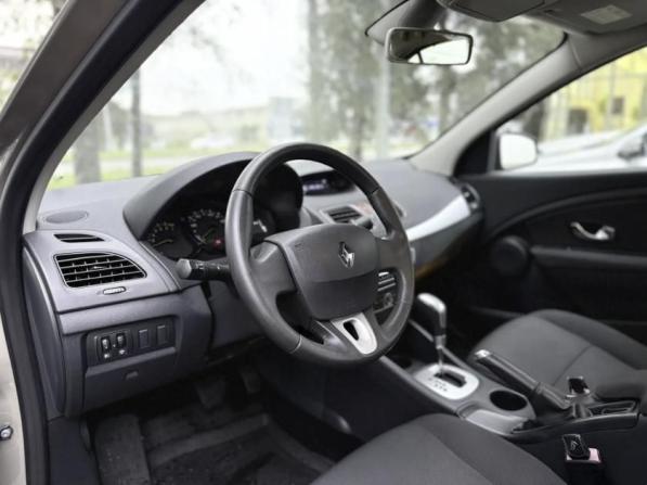 Renault Fluence I с пробегом 2011 года, цена 990 000 рублей, 91145 км, седан, Автокод Объявления