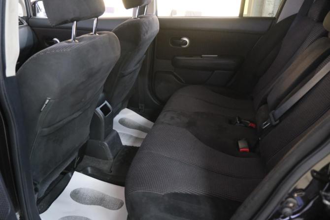 Nissan Tiida I с пробегом 2010 года, цена 879 000 рублей, 181000 км, хэтчбек, Автокод Объявления