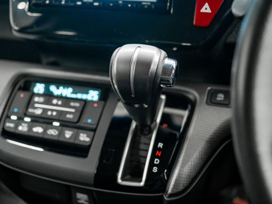 Honda Stepwgn V Рестайлинг Красноярск  - изображение 16