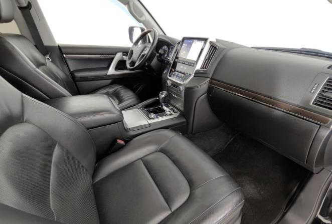 Toyota Land Cruiser 200 Series Рестайлинг 2 с пробегом 2015 года, цена 6 720 000 рублей, 69560 км, внедорожник, Автокод Объявления