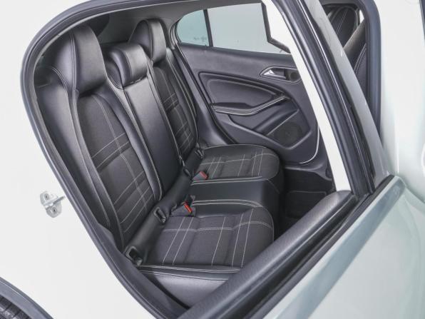Mercedes-Benz GLA I (X156) с пробегом 2015 года, цена 1 950 000 рублей, 139468 км, внедорожник, Автокод Объявления