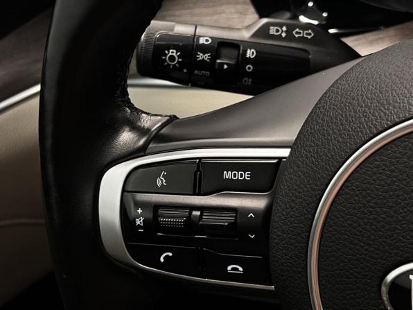 Kia K5 III с пробегом 2021 года, цена 2 399 000 рублей, 130495 км, седан, Автокод Объявления