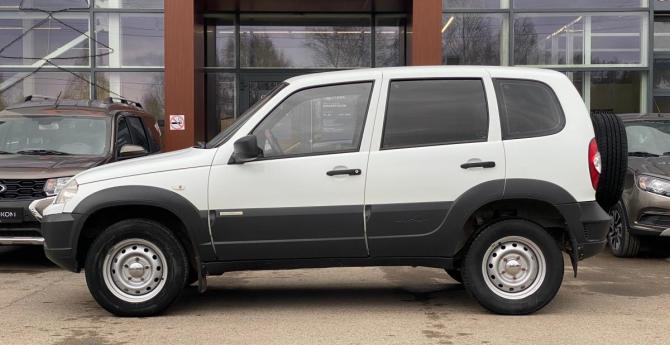 Chevrolet Niva I Рестайлинг с пробегом 2015 года, цена 610 000 рублей, 110155 км, внедорожник, Автокод Объявления
