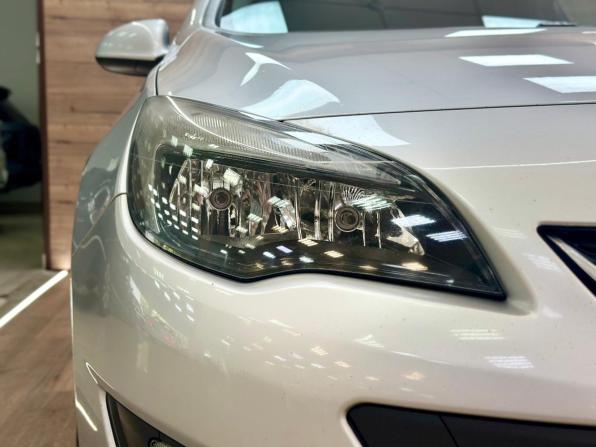 Opel Astra J Рестайлинг с пробегом 2013 года, цена 799 000 рублей, 238784 км, универсал, Автокод Объявления