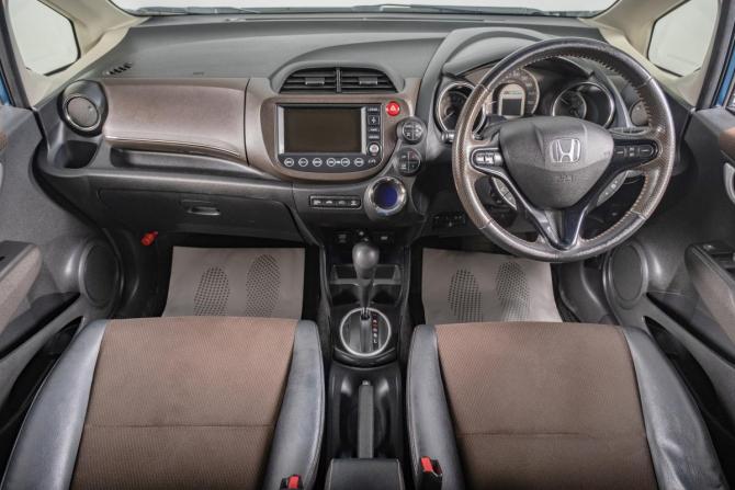 Honda Fit II с пробегом 2012 года, цена 899 000 рублей, 156000 км, хэтчбек, Автокод Объявления