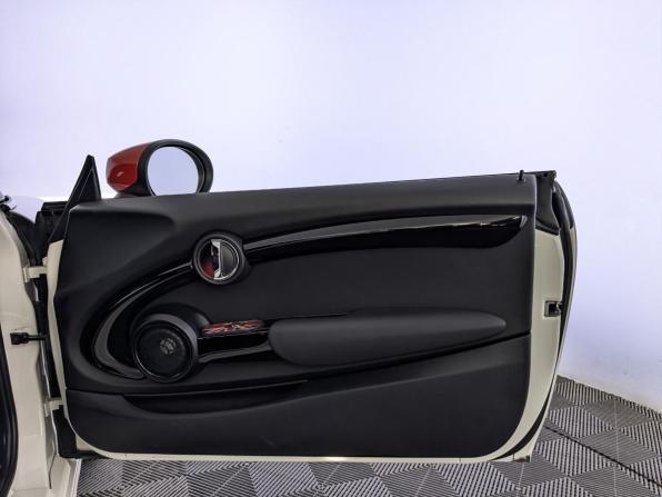 Mini Hatch III (F55/F56) Рестайлинг с пробегом 2020 года, цена 3 300 000 рублей, 84934 км, хэтчбек, Автокод Объявления