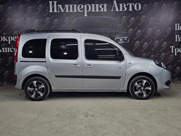 Renault Kangoo II Рестайлинг с пробегом 2020 года, цена 1 530 000 рублей, 122400 км, минивэн, Автокод Объявления