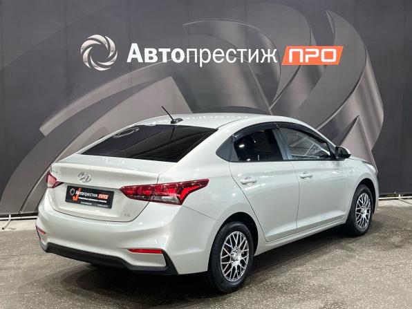 Hyundai Solaris II с пробегом 2019 года, цена 1 445 000 рублей, 70600 км, седан, Автокод Объявления