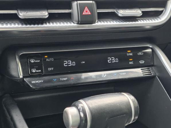 Kia K5 III с пробегом 2021 года, цена 2 150 000 рублей, 170866 км, седан, Автокод Объявления