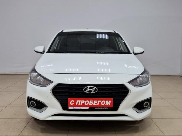 Hyundai Solaris II с пробегом 2017 года, цена 820 000 рублей, 242018 км, седан, Автокод Объявления
